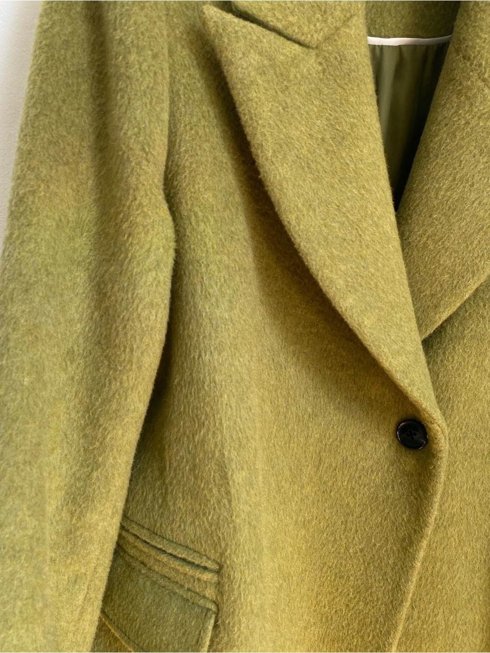 Elegant Eye-Catching Olive Green Wool Blend Coat From Aligne - Picture 9 of 11